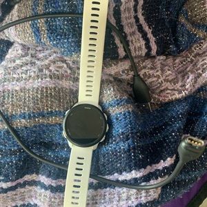 Garmin Forerunner 245 music